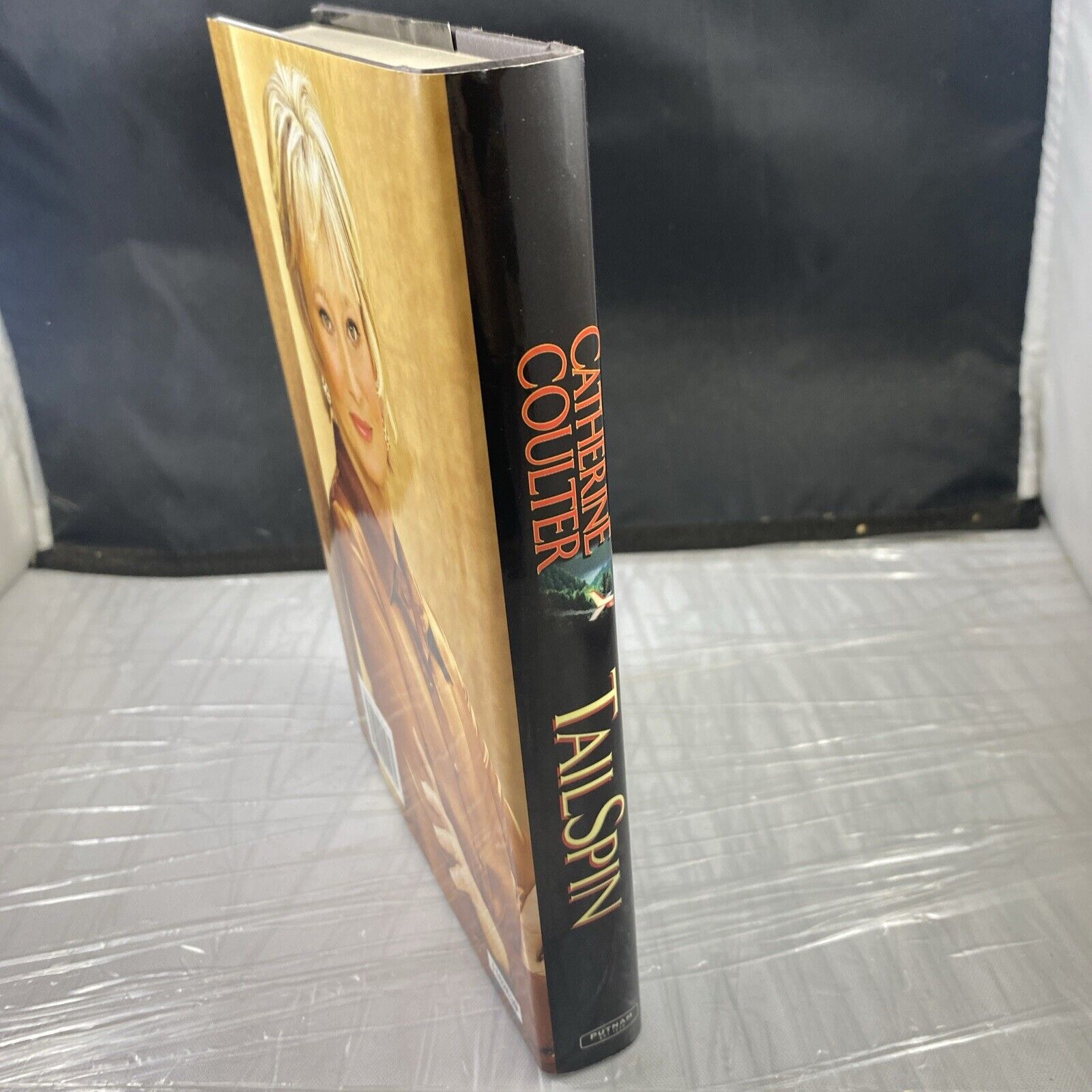 TailSpin (FBI Thriller, No. 12) by Coulter, Catherine, Good Book Mystery BCE