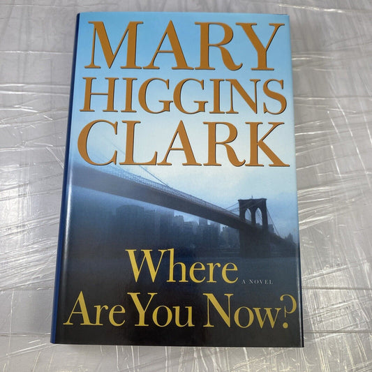 Where Are You Now? Large Print [HC]  Mary Higgins Clark (B544)