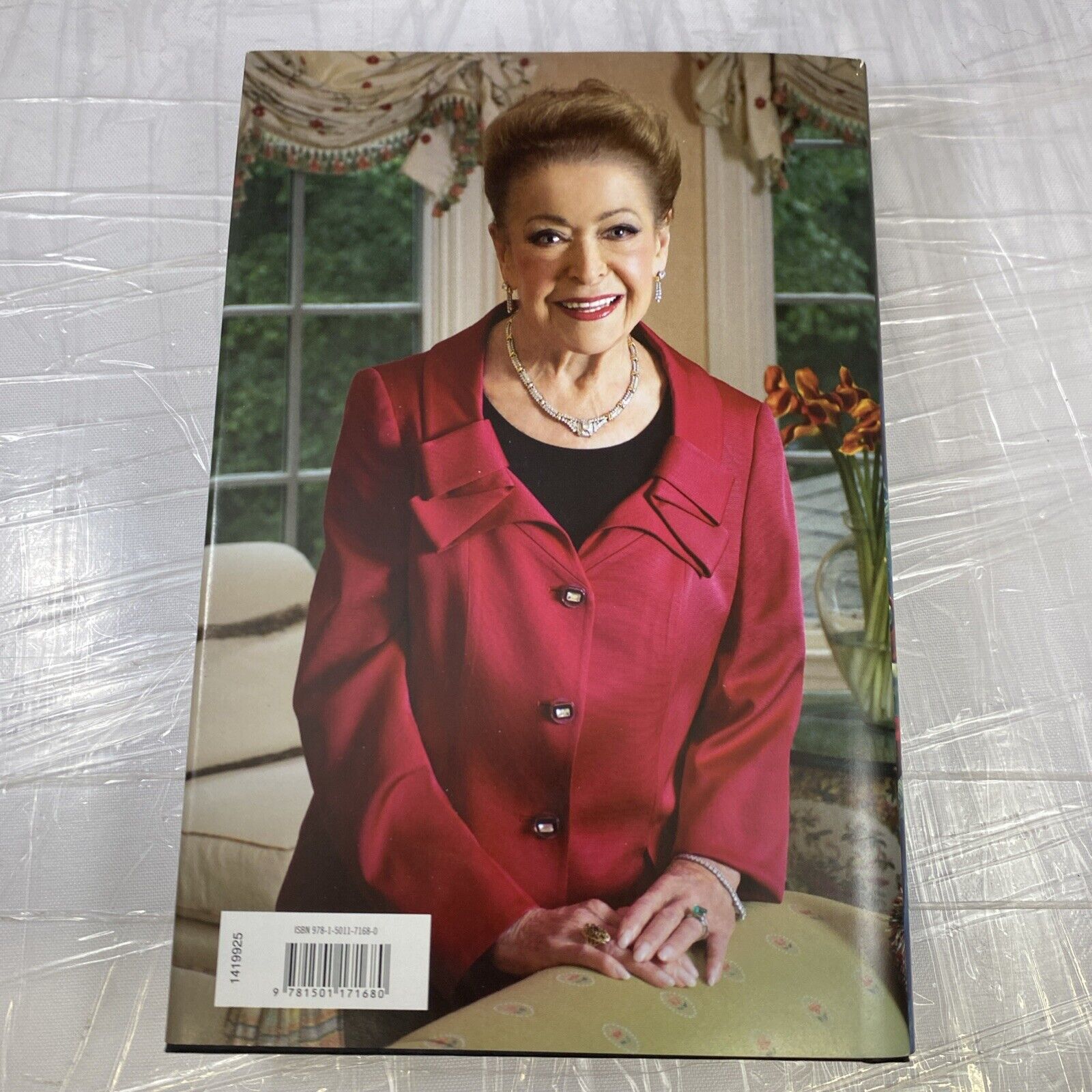 I'VE GOT MY EYES ON YOU: Mystery Thriller Hardcover Book By Mary Higgins Clark