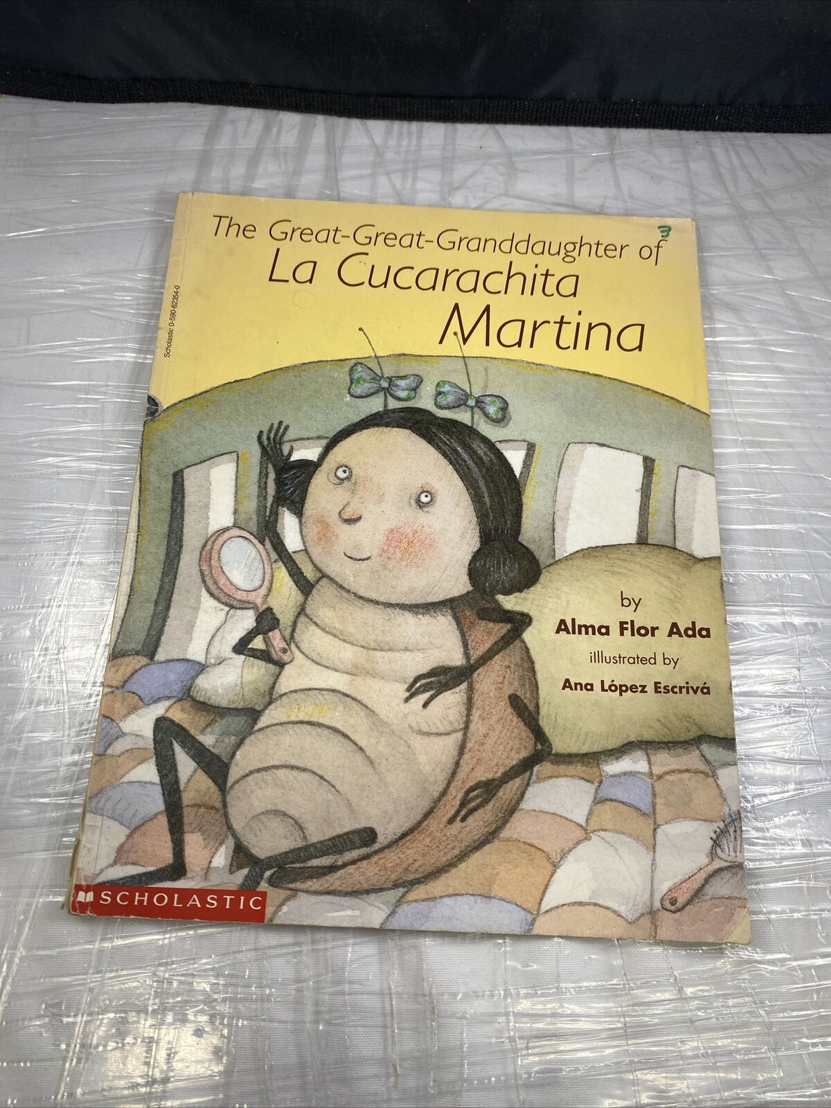 The Great-Great-Granddaughter of La Cucarachita Martina - Paperback - GOOD