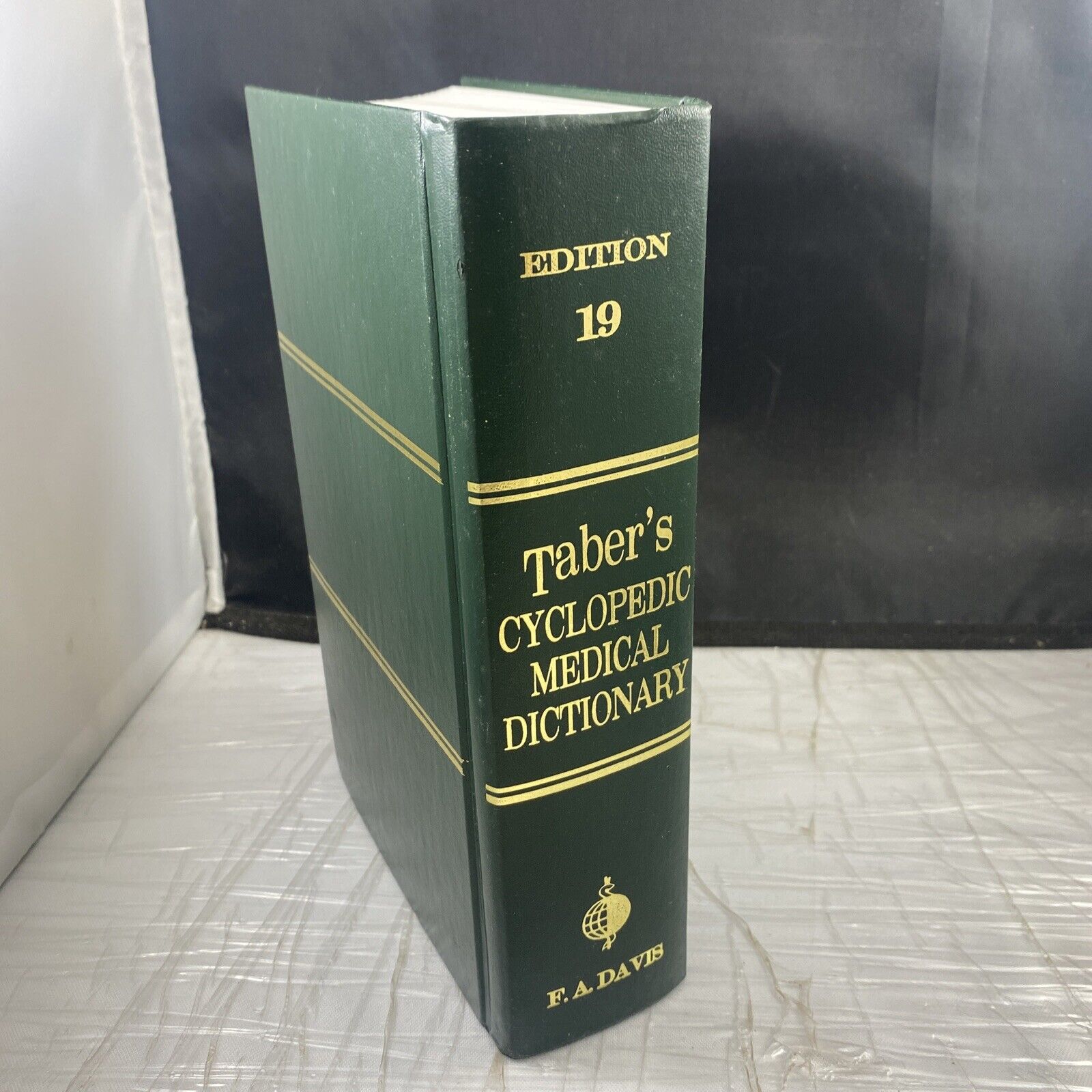 Tabers Cyclopedic Medical Dictionary 19. Very Good Unmarked Medicine Textbook