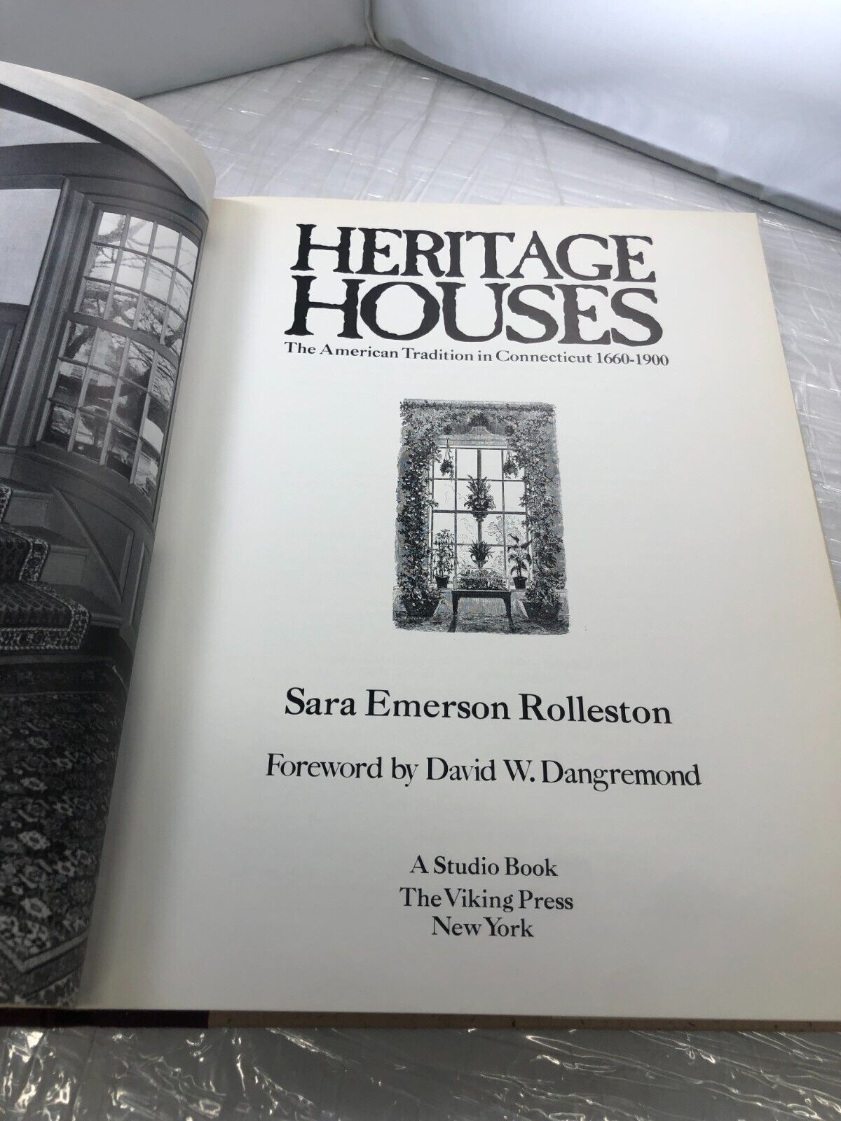 Sara Emerson ROLLESTON / Heritage Houses Victorian Houses Connecticut 1st ed.