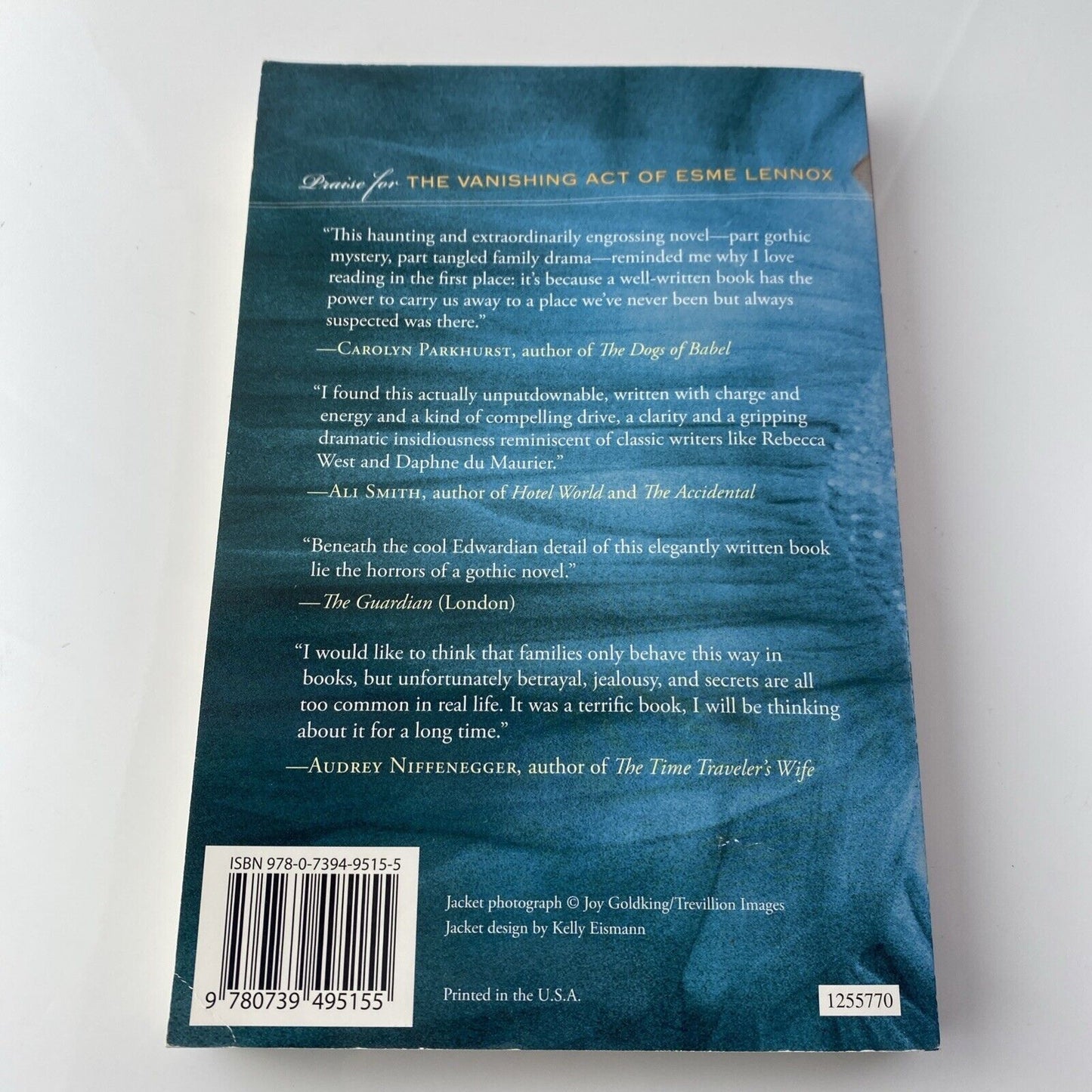 The Vanishing Act Of Esme Lennox by Maggie O Farrell Paperback