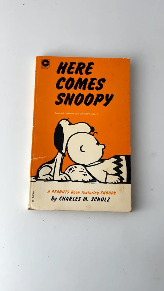 Here Comes Snoopy by Charles M. Schulz 8th Impression 1974 Illustrated