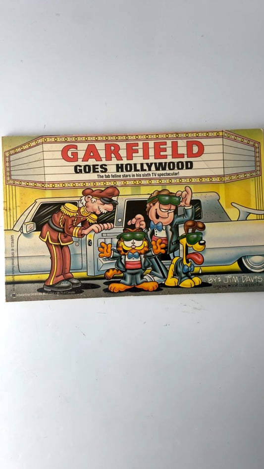 Garfield Goes Hollywood by Jim Davis 1st Ed 1987 Illustrated