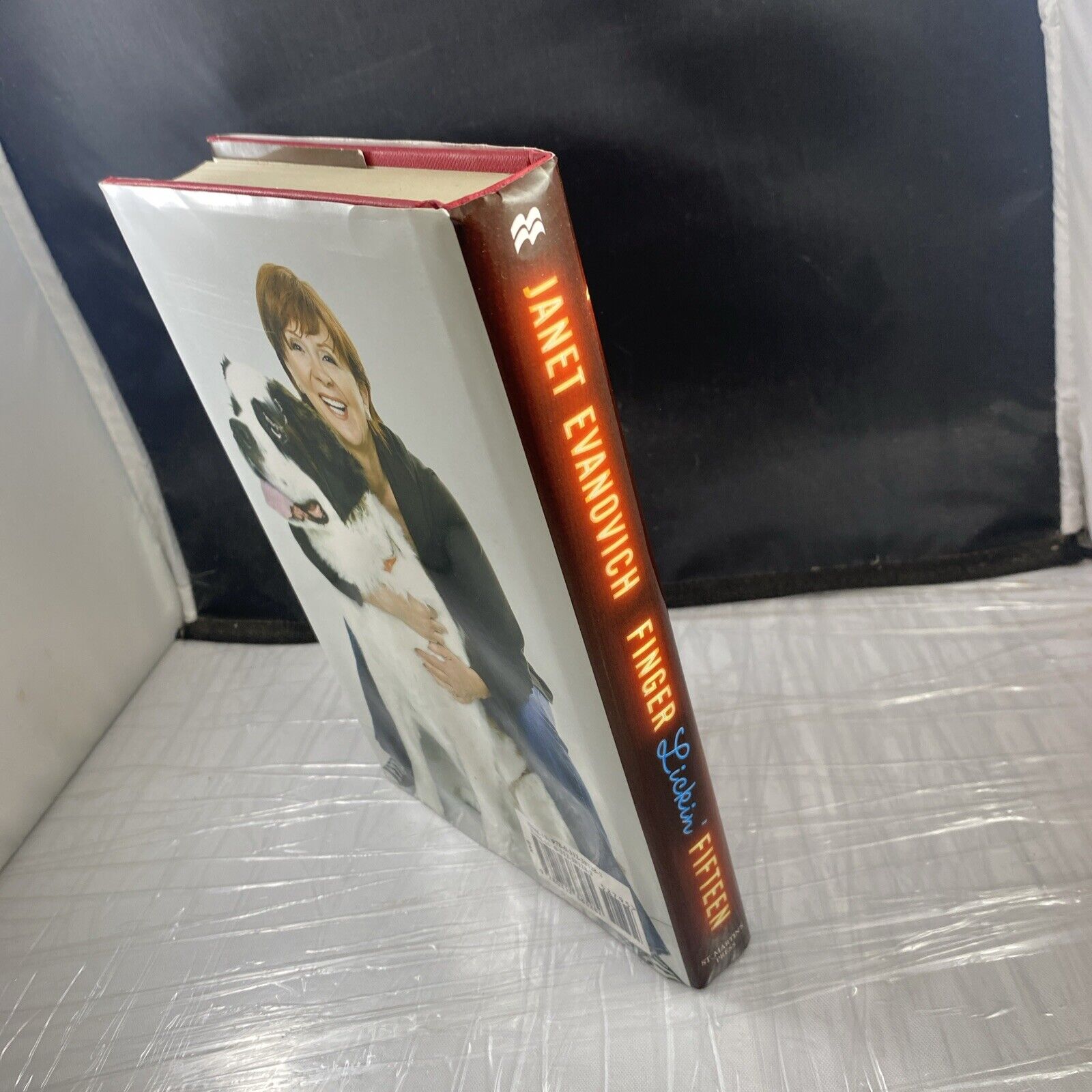 Finger Lickin Fifteen Janet Evanovich HC First Print! Edition Hardback