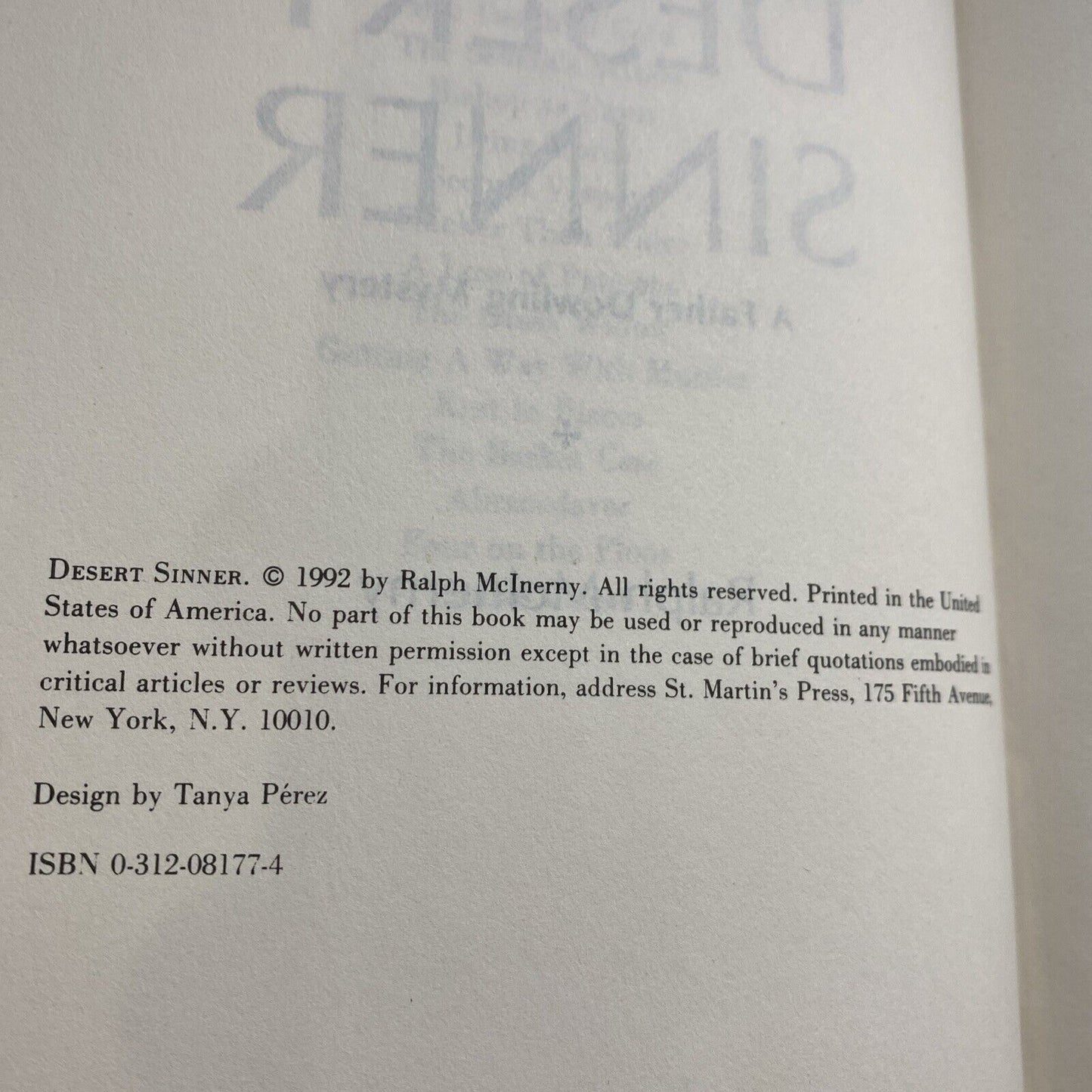Desert Sinner by Ralph McInerny (1992, Hardcover) Very Good Vintage Book