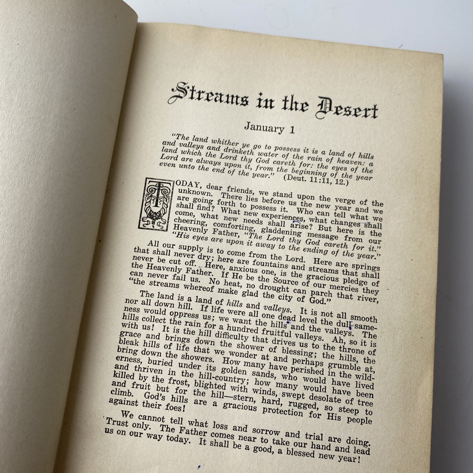 Streams In The Desert By Mrs. Chas E. Cowman Hardcover Book 1925 Christianity