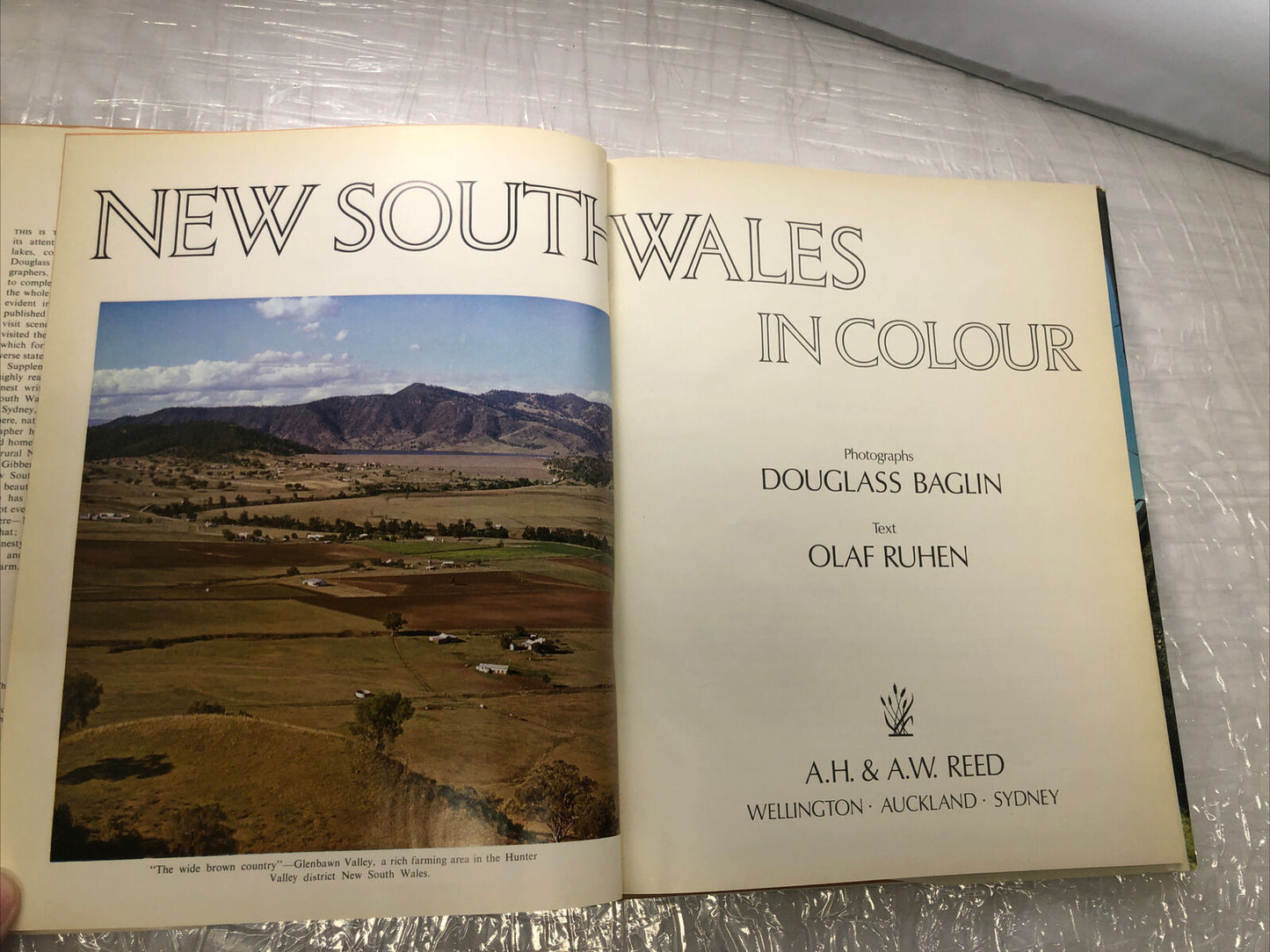 DOUGLASS BAGLIN, NEW SOUTH WALES IN COLOUR. HARD WJACKET. 1969 Picture Book