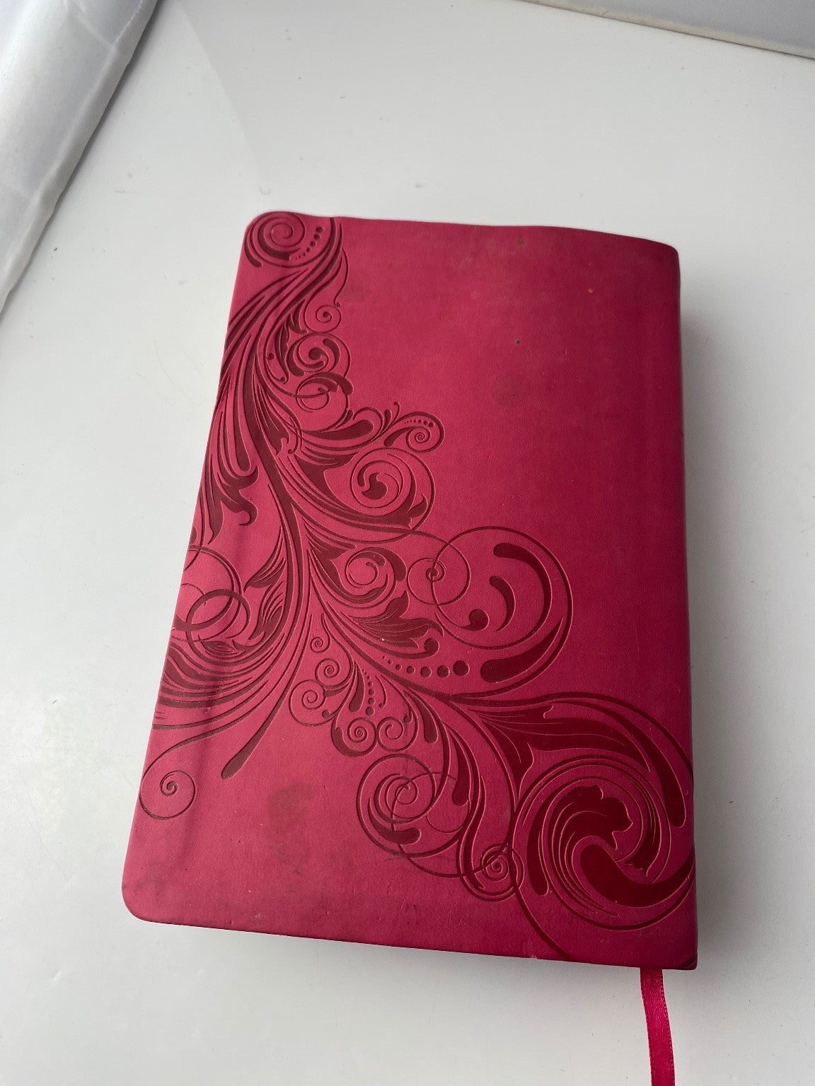 The Holy Bible King James Version 1998 LeatherTouch Red Words of Christ Holman