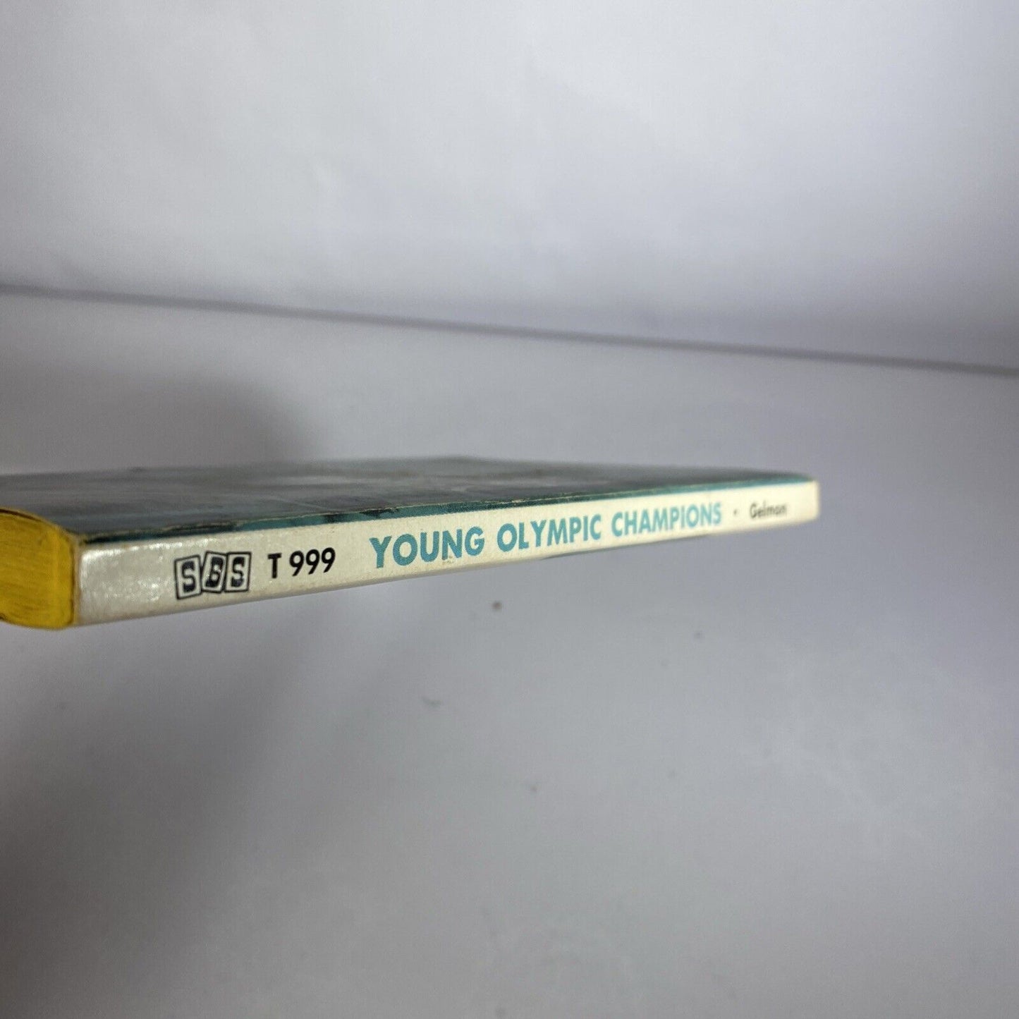 Young Olympic Champions-Steve Gelman -1968, Paperback-Scholastic Vintage Sports