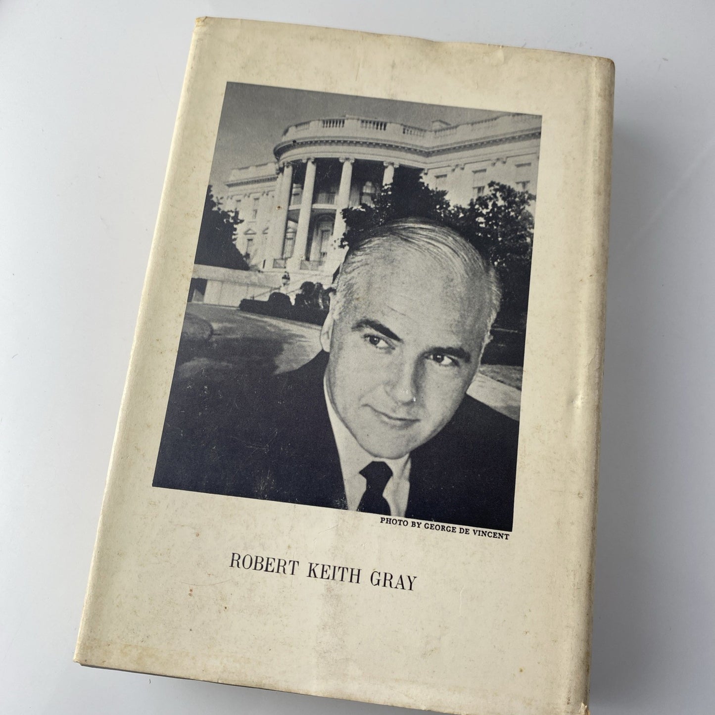 Eighteen Acres Under Glass by Robert Keith Gray (1962, Hardcover) FIRST EDITION