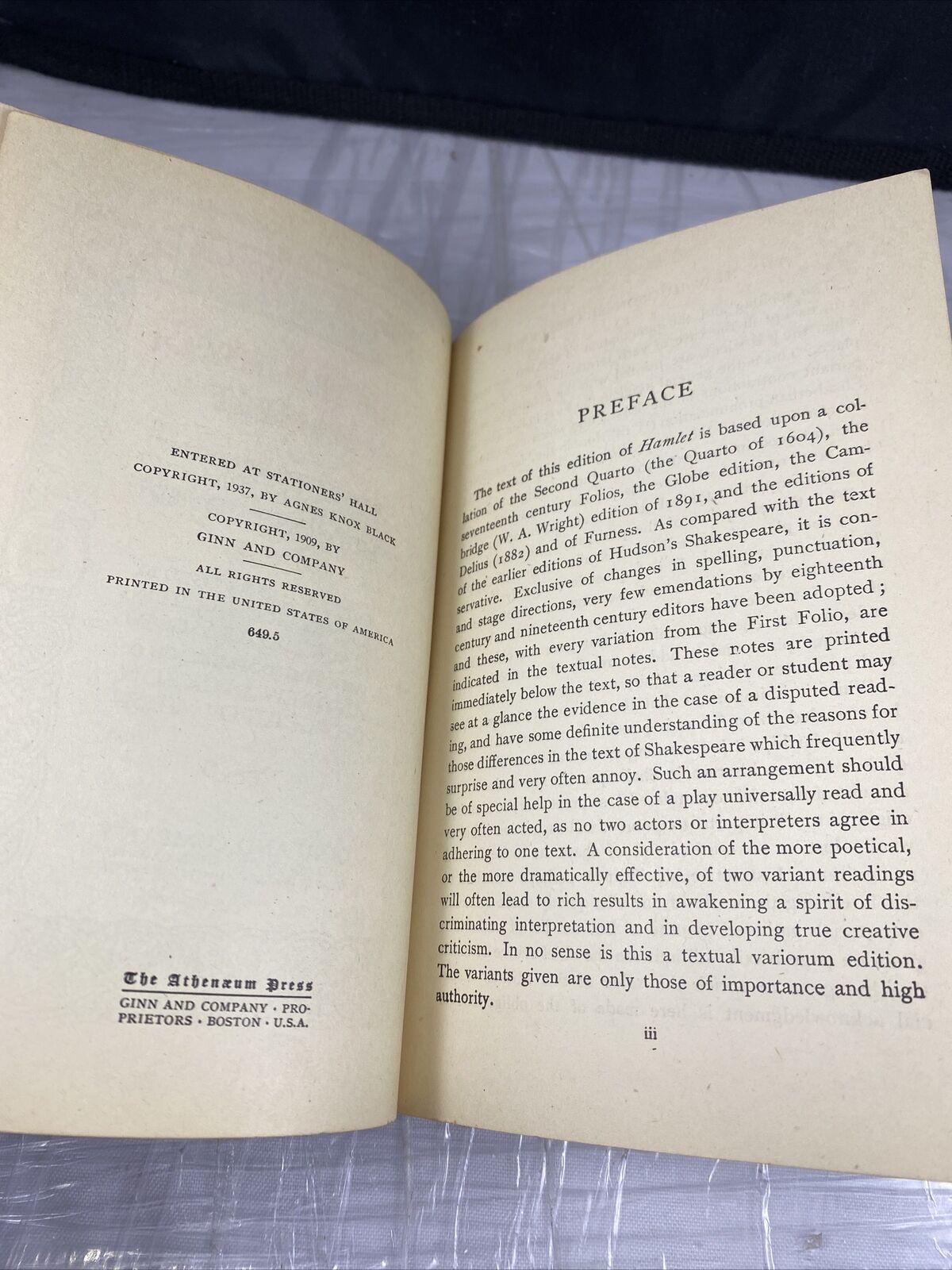 1939 Unique Kiss Imprint Lips In The Tragedy Hamlet The New Hudson Shakespeare