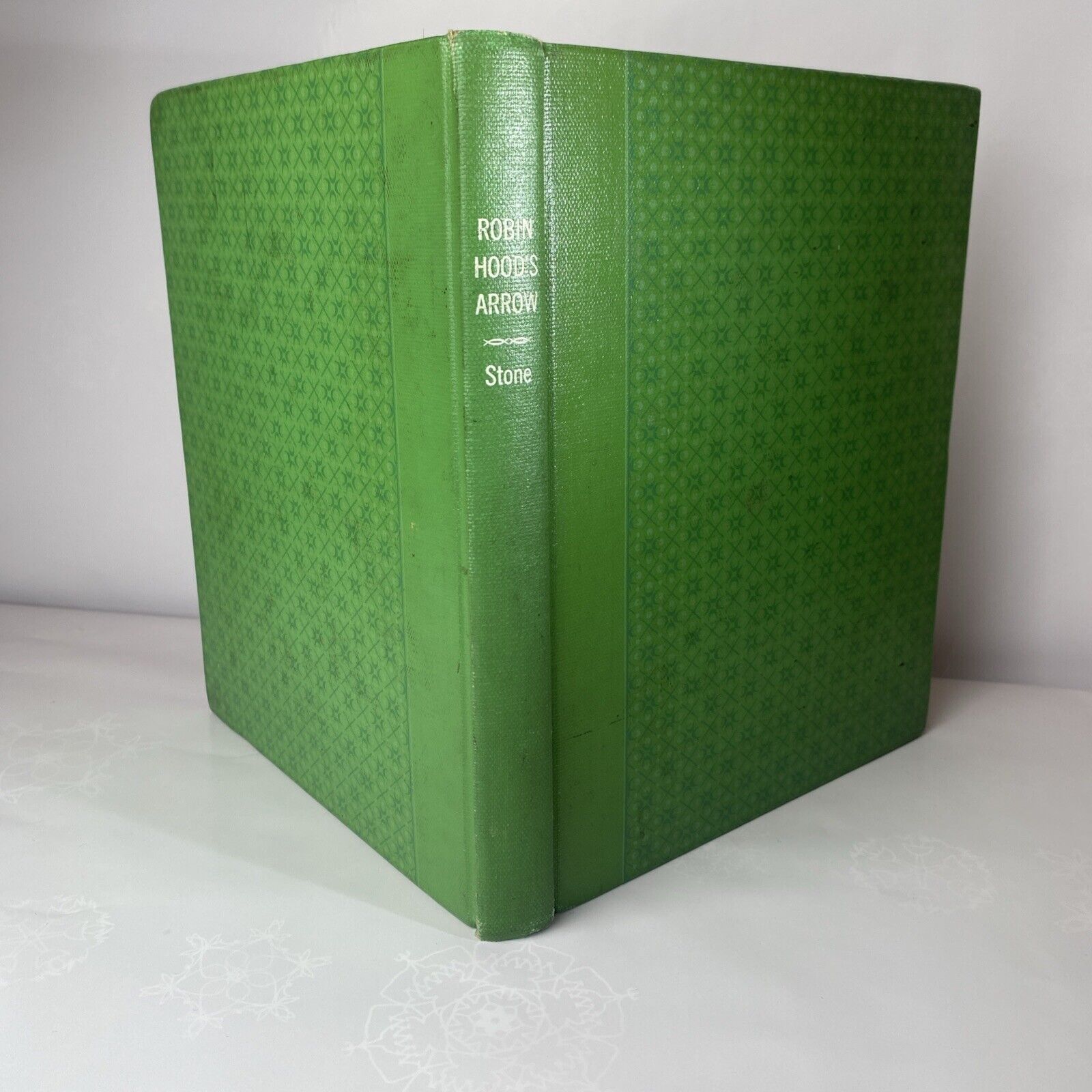 1948 ROBIN HOOD'S ARROW BOOK BY EUGENIA STONE RARE GREEN EX Library REBOUND