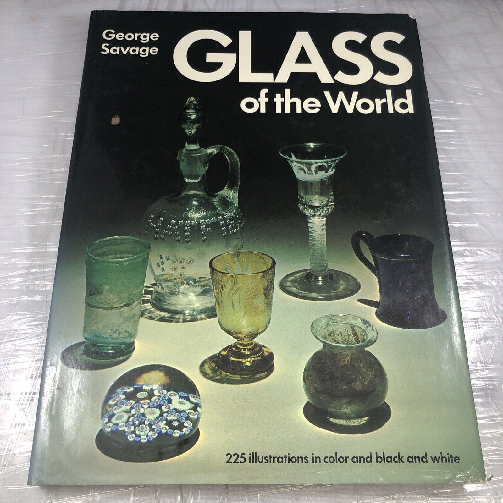 Glass Of The World By George Savage 70s Antique Collectibles Book Vintage