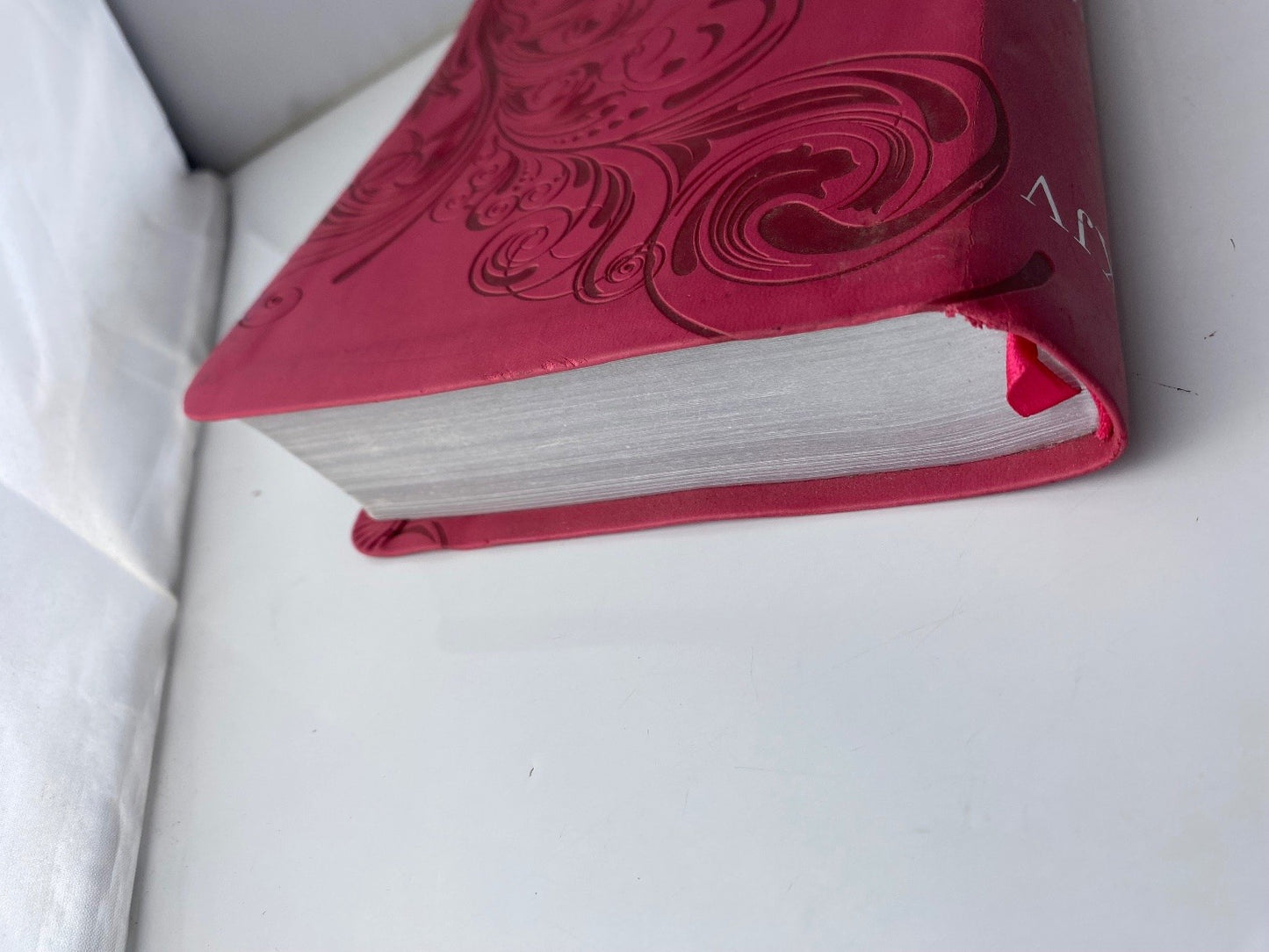 The Holy Bible King James Version 1998 LeatherTouch Red Words of Christ Holman