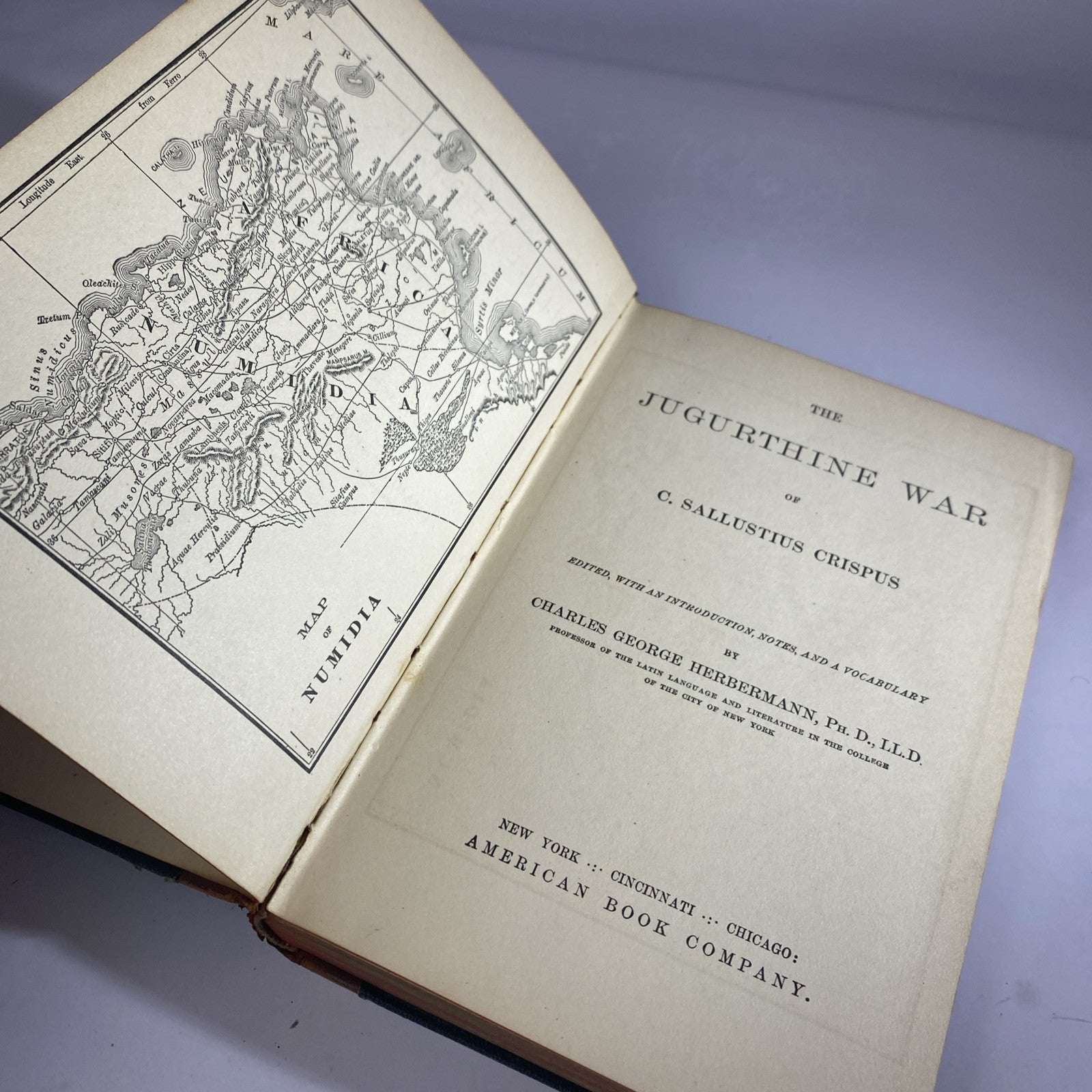 Ceasar's Commentaries on The Gallic War by Albert Harkness 1886 Antique College