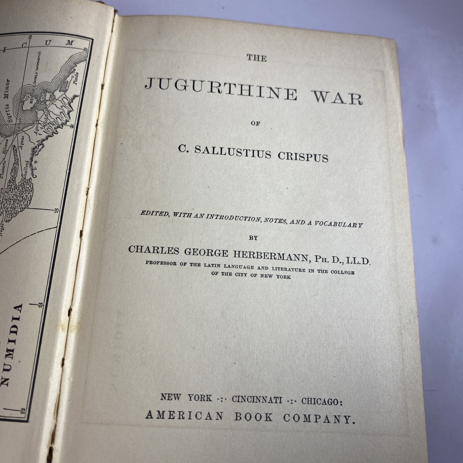 Ceasar's Commentaries on The Gallic War by Albert Harkness 1886 Antique College