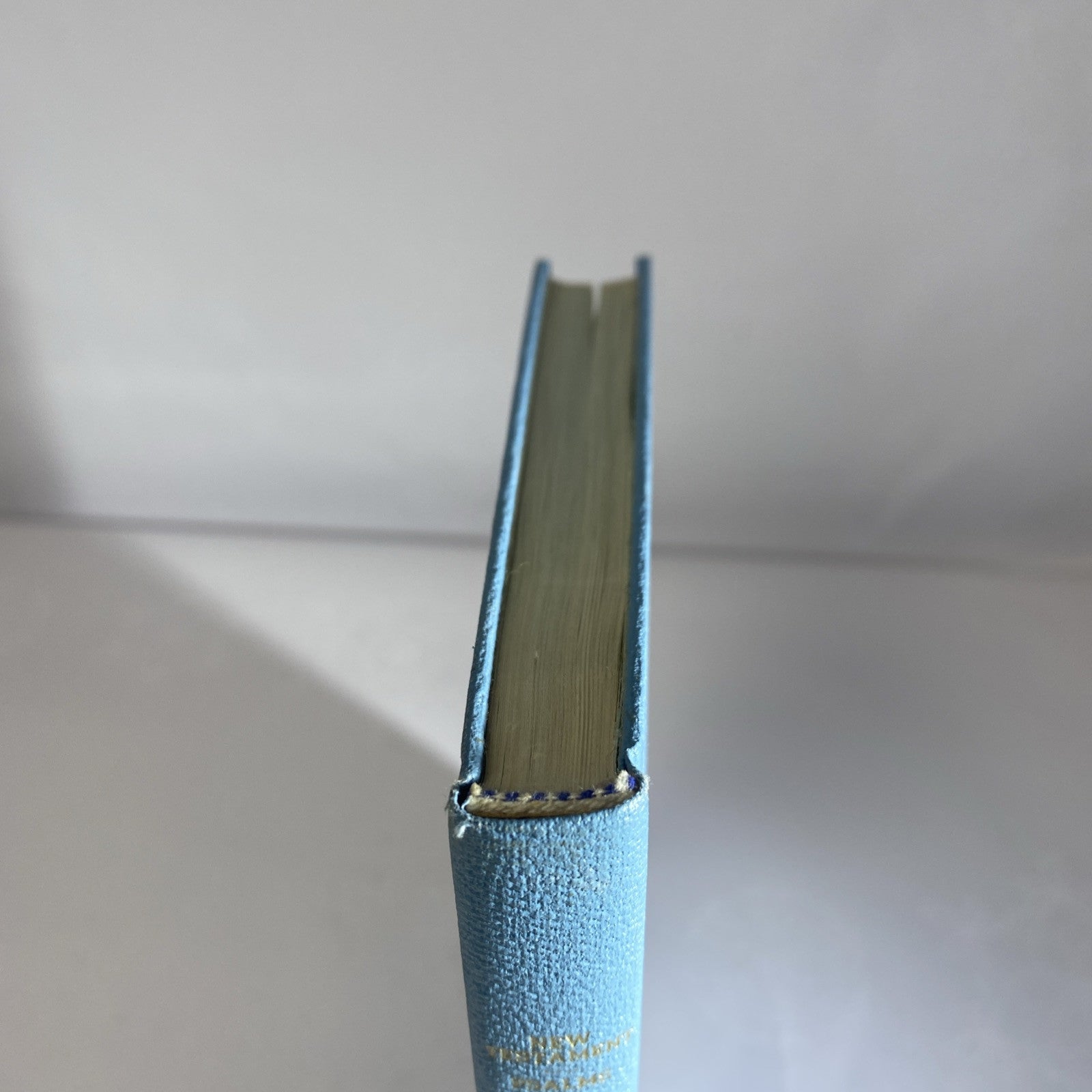 The New Testament & Psalms 1973 Hardcover VTG  Gideons