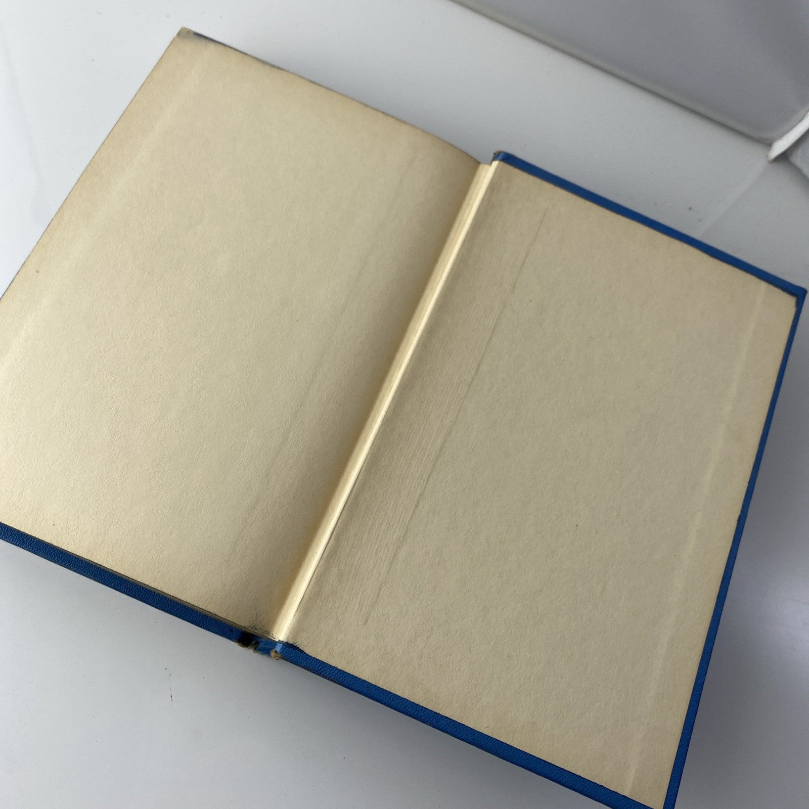 Vintage The Razors Edge Book W Somerset Maugham 1944 