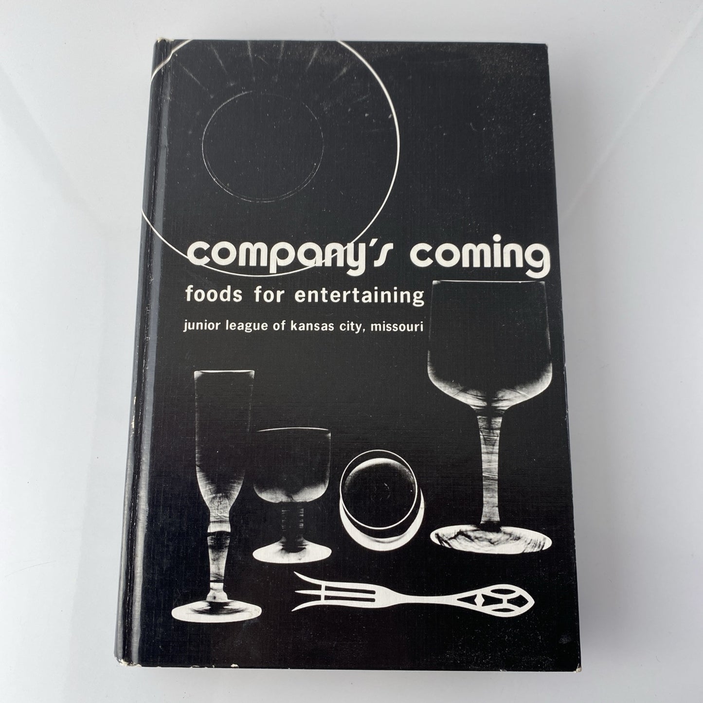 1975 Kansas City Junior League Cookbook Companys Coming HC Vintage Midwest Food