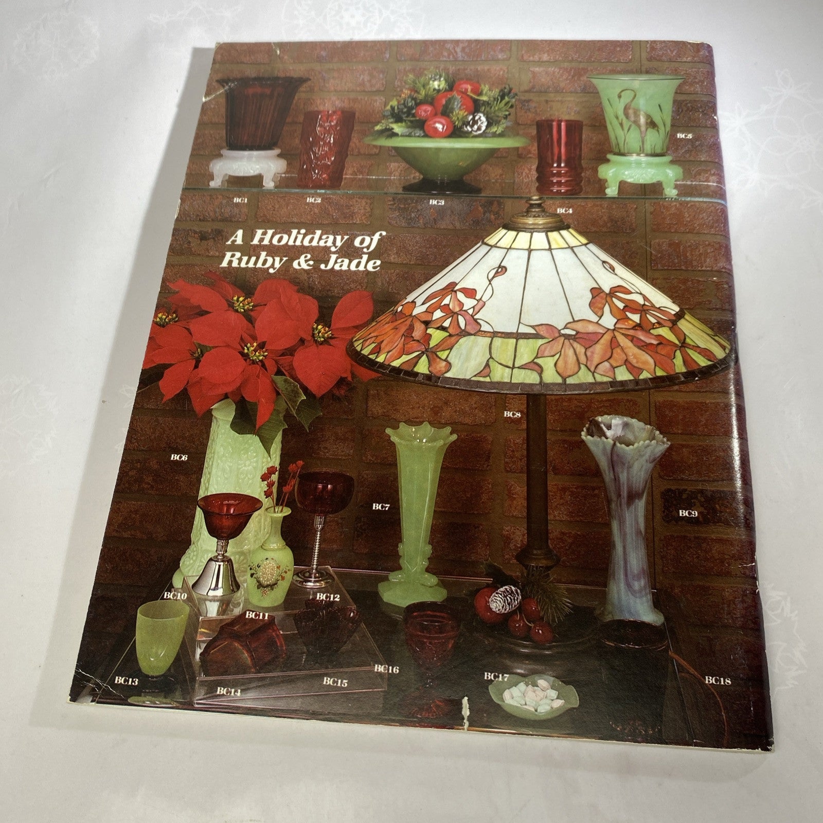 Collecting Glass Slag Glass From Around The World 1984 Volume #1 SC VGC