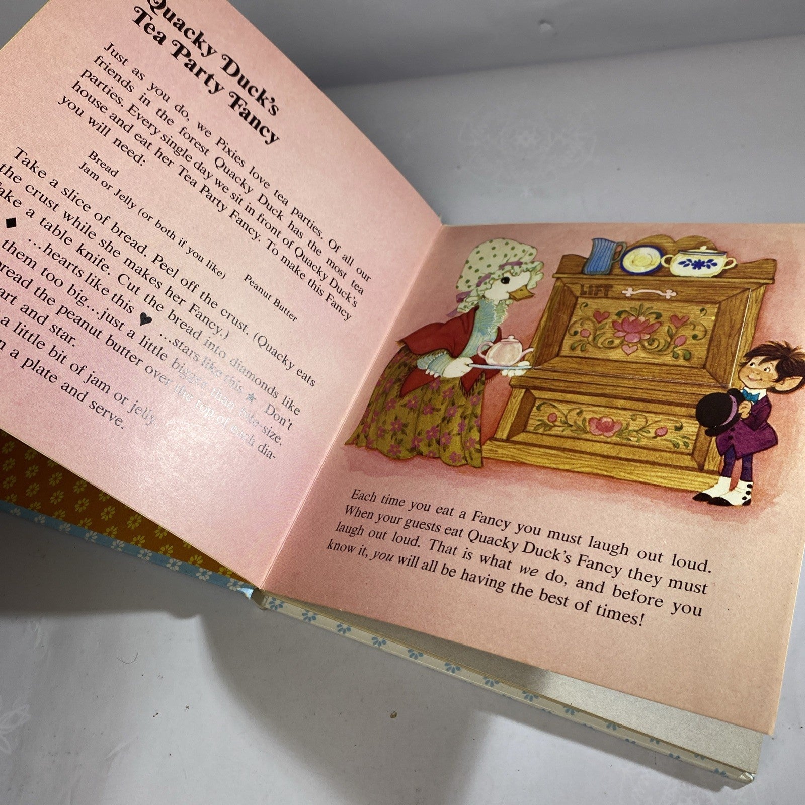 VINTAGE HAPPY PIXIES' COOKBOOK HALLMARK PLAY TIME KITCHEN FUN FOR KIDS US19