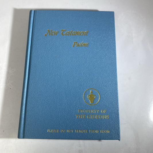 The New Testament & Psalms 1973 Hardcover VTG  Gideons